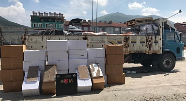 Kamyonda yakalandı..... Tam 500 bin tane ....
