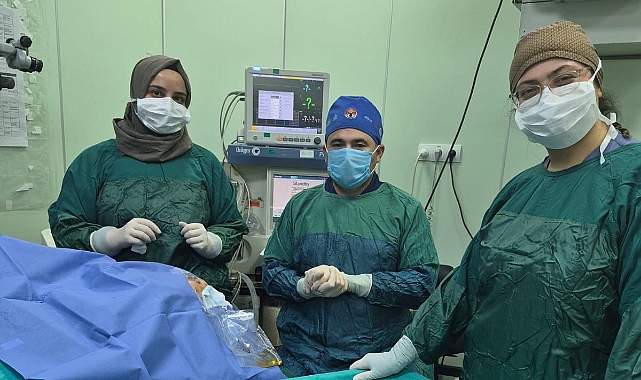 AFSÜ’de ameliyat olan 87 yaşındaki kadın artık daha iyi görüyor
