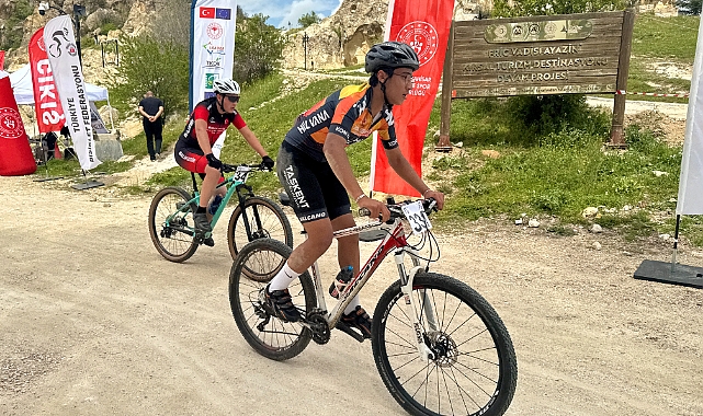 Pedallar, Frigya'da döndü